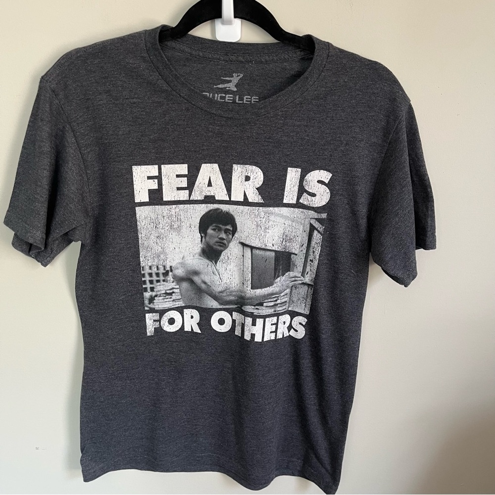 Bruce Lee T-shirt - Fear is for Others - Size small